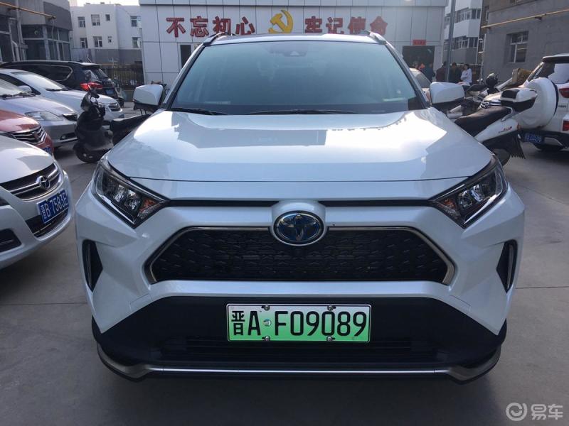 丰田越野型的首辆绿牌车两驱的25万四驱得30万