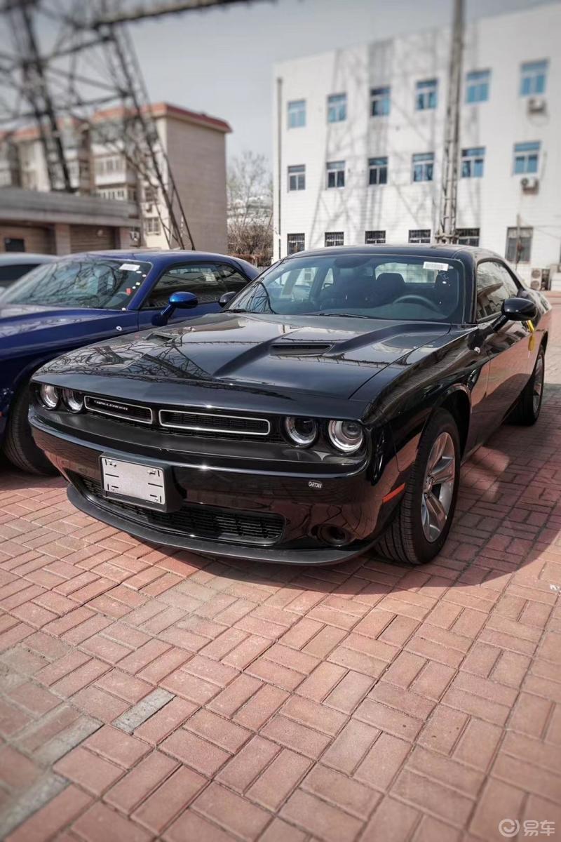 21款道奇挑战者sxt