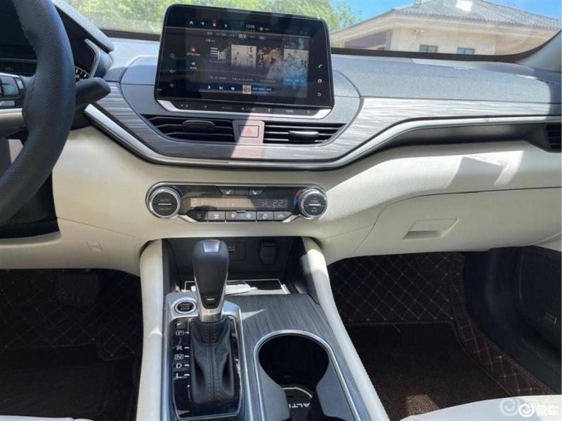 你们的21款天籁什么版型,多少钱全部下来的!