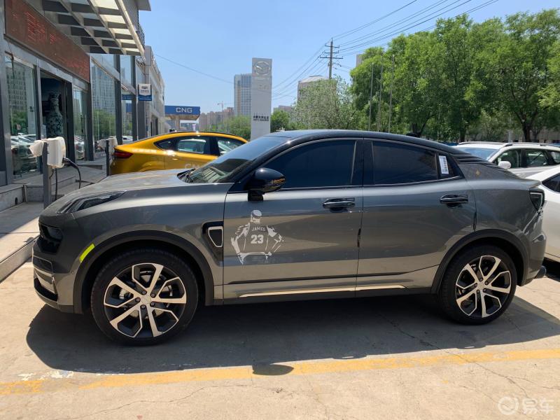 易起露营我的领克05是四驱顶配版地方优惠5000并不算多当时就是看对了