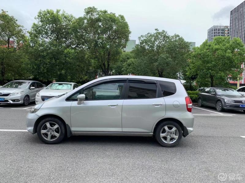 每日油耗这是一台07年的老车了第一代本田飞度gd3本田车型真是省油加
