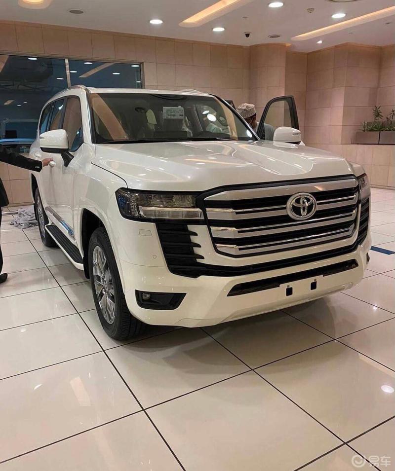 每日一帖大块头lc300来了中东土豪们已经率先体验了