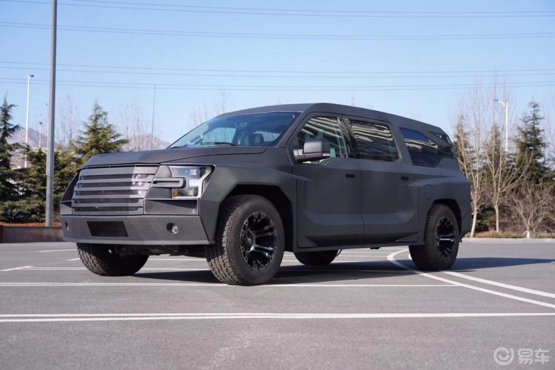 钢铁骑士全国首台科技外观