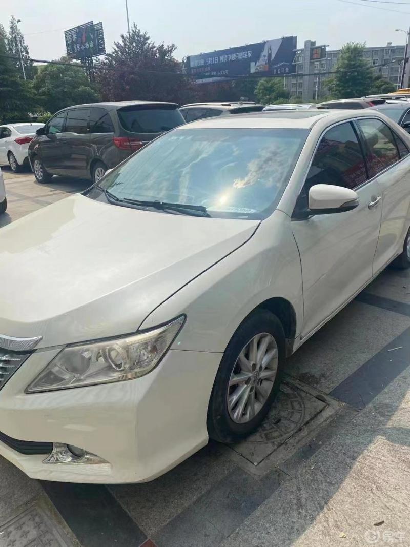 13年凯美瑞珍珠白2.0g高配 发变梁一颗螺丝没动过