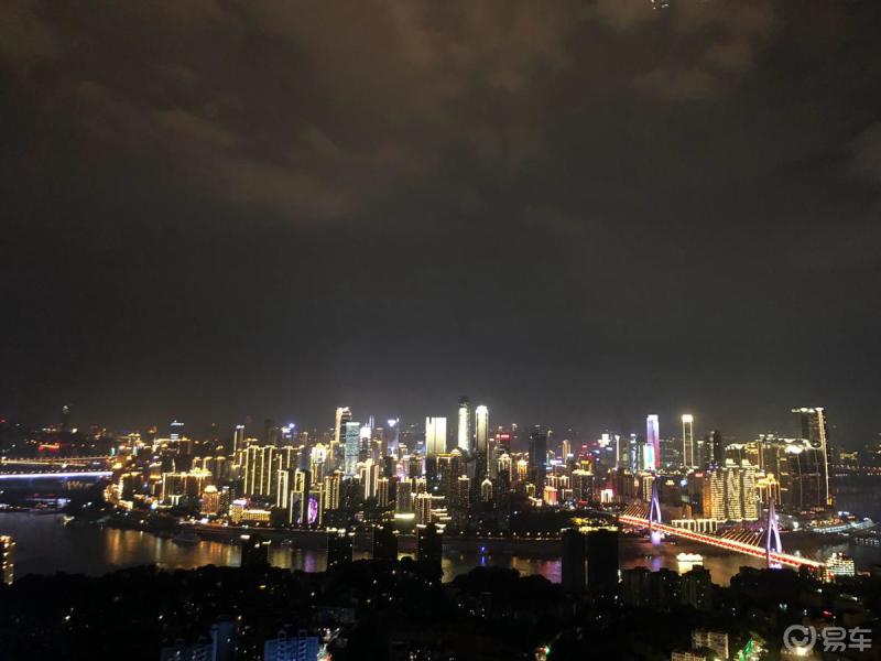 星创计划#小沃xc40车玩秋名山观山城夜景,晚上开车注意安全.