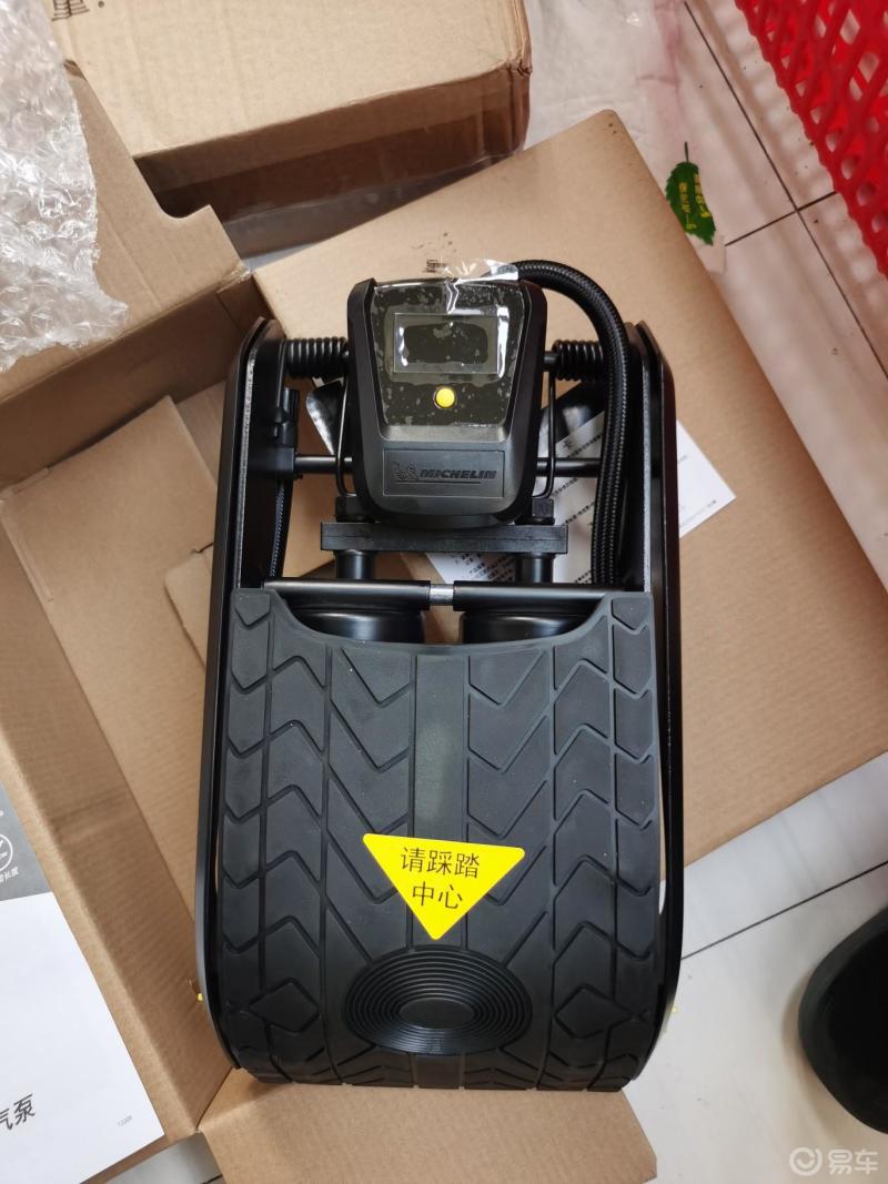 米其林脚踏充气泵到货感谢易车论坛感觉这踩得挺费劲呀这能充上吗这要