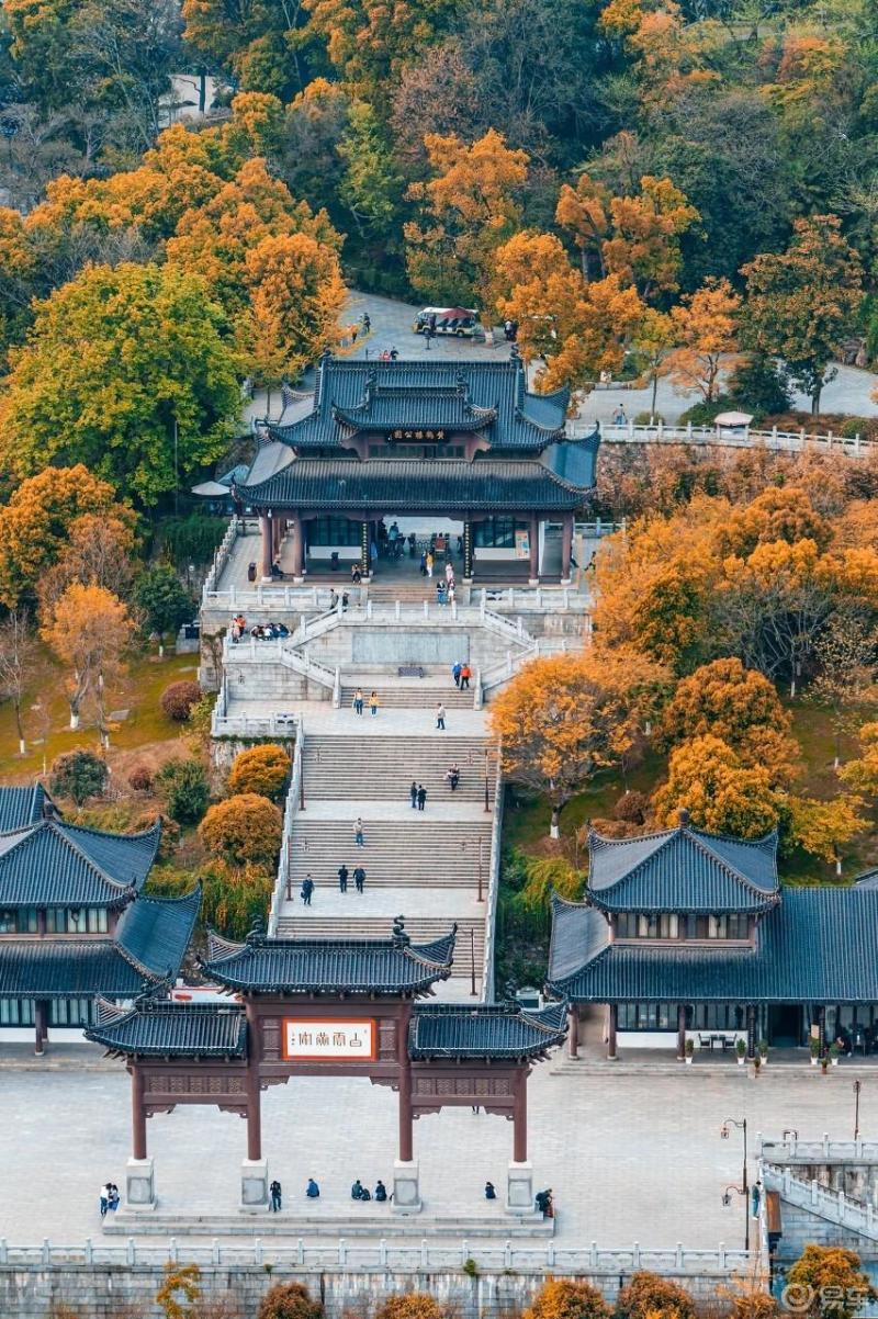 「汉口镇」作为昔日的四大名镇之首,世界闻名的特大城市,地位丝毫不亚