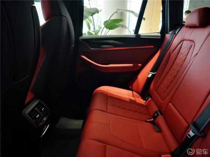 每日一帖宝马x3m红色还是很霸气的