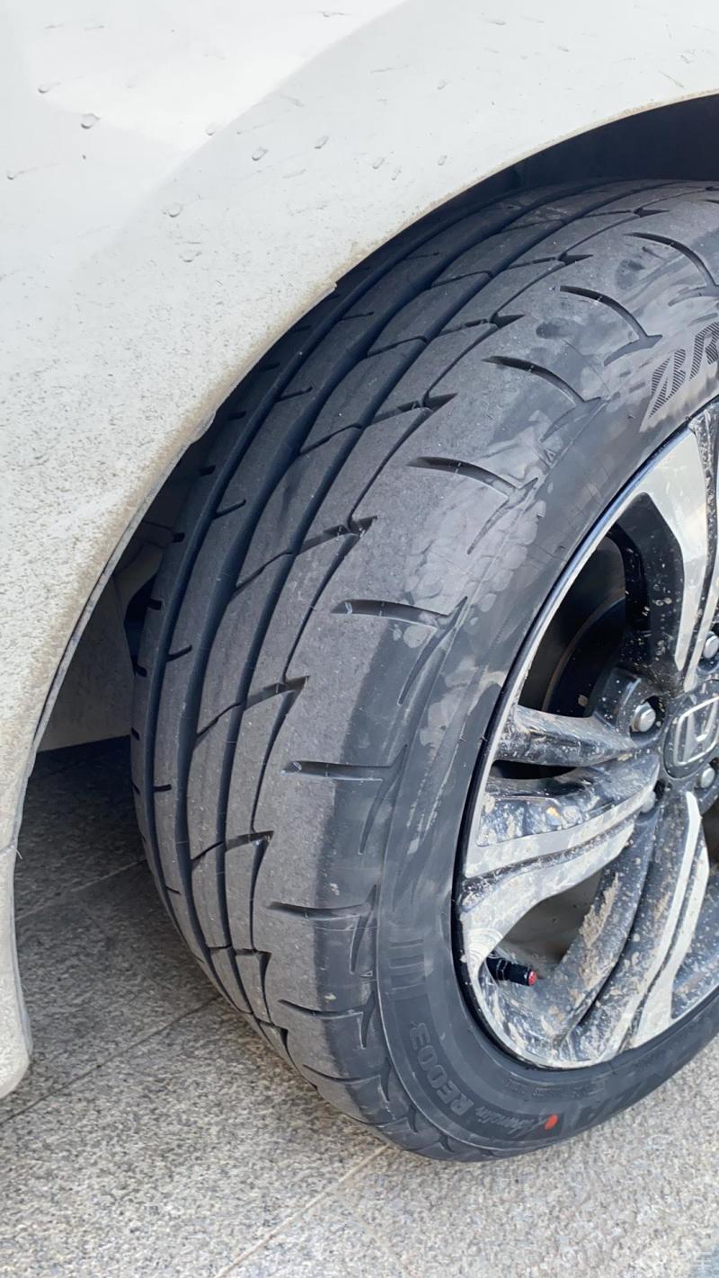 思域轮胎我的选择普利司通re003原厂轮胎五万公里一直掉皮去4s和我说