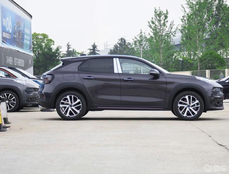 插电混动的领克02一共有几种颜色呀