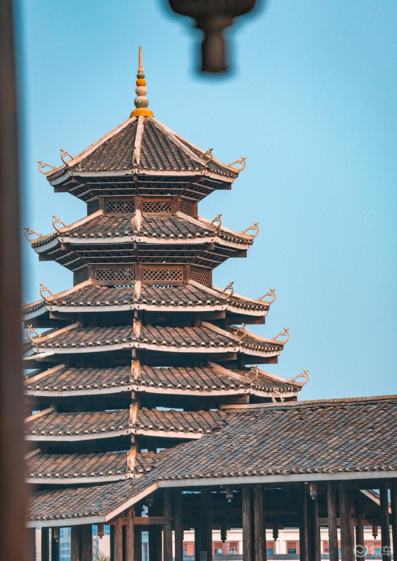 偶然经过南宁相思湖小镇风雨桥