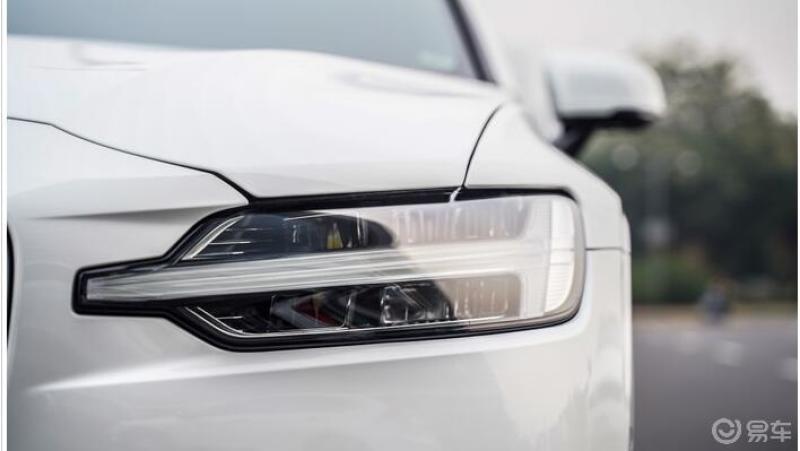 沃尔沃s60提车作业 这车灯是真的很好看