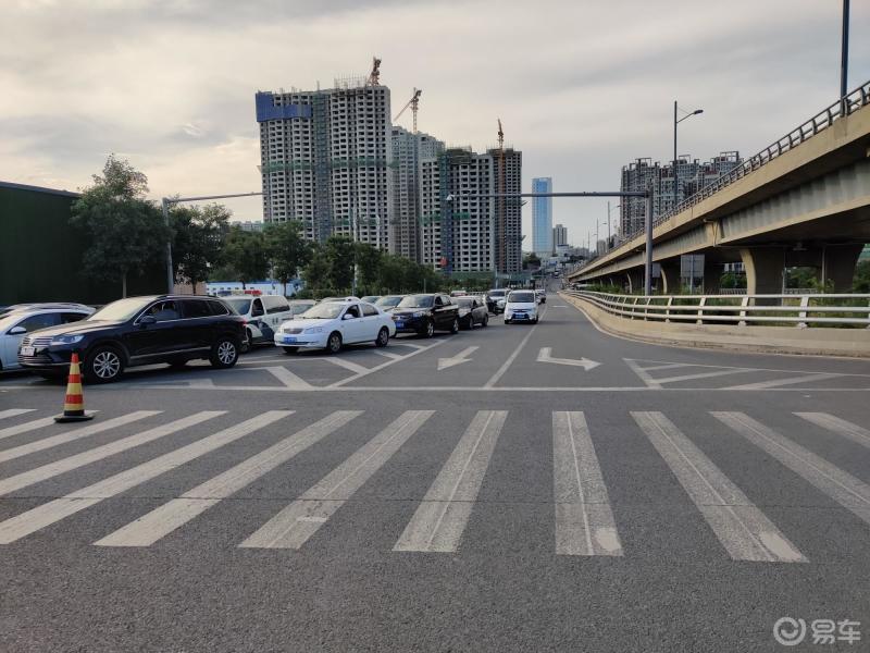 车主聊早晚高峰山西省太原市迎泽区东峰路1759晚高峰时间北向南去往