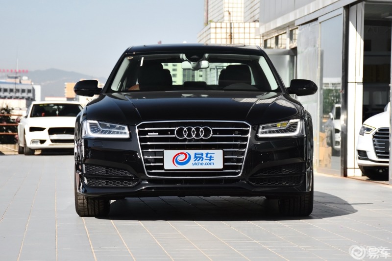 17款奥迪a8的车灯这么好看为啥不沿用下去呢这个是真的帅气奥迪