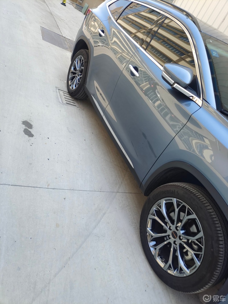 每日一帖#星途txl,青瓷灰挺帅吧,已经十多天没洗车了,看起来还是挺