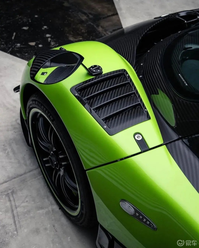 帕加尼zondaiconcinque硬顶版和敞篷版各限量5辆amg73