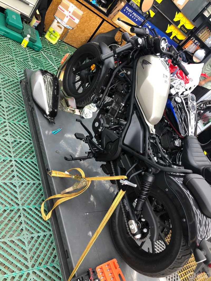 我改我真改本田cm300首改改装双拼糖果漆油箱后泥瓦