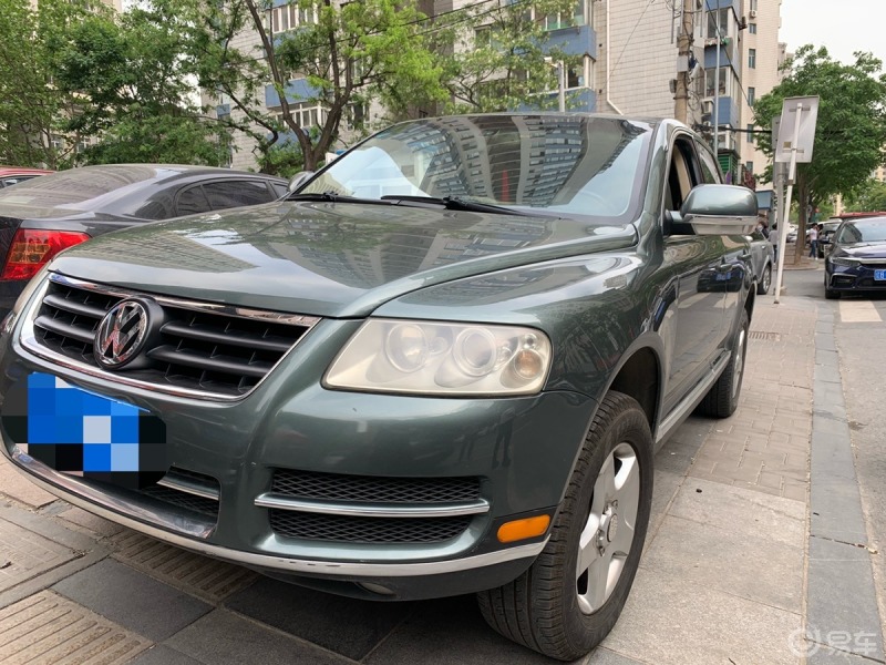 每日一帖我们单位2004年老途锐还是特别经典v6发动机就是百公里油耗