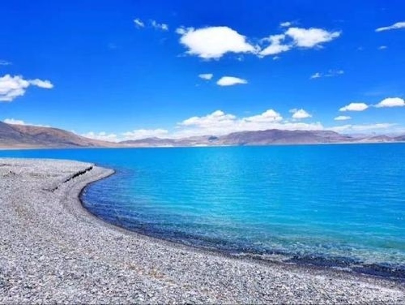 晒风景#青海湖,藏语名为"措温布"(意为"青色的海").