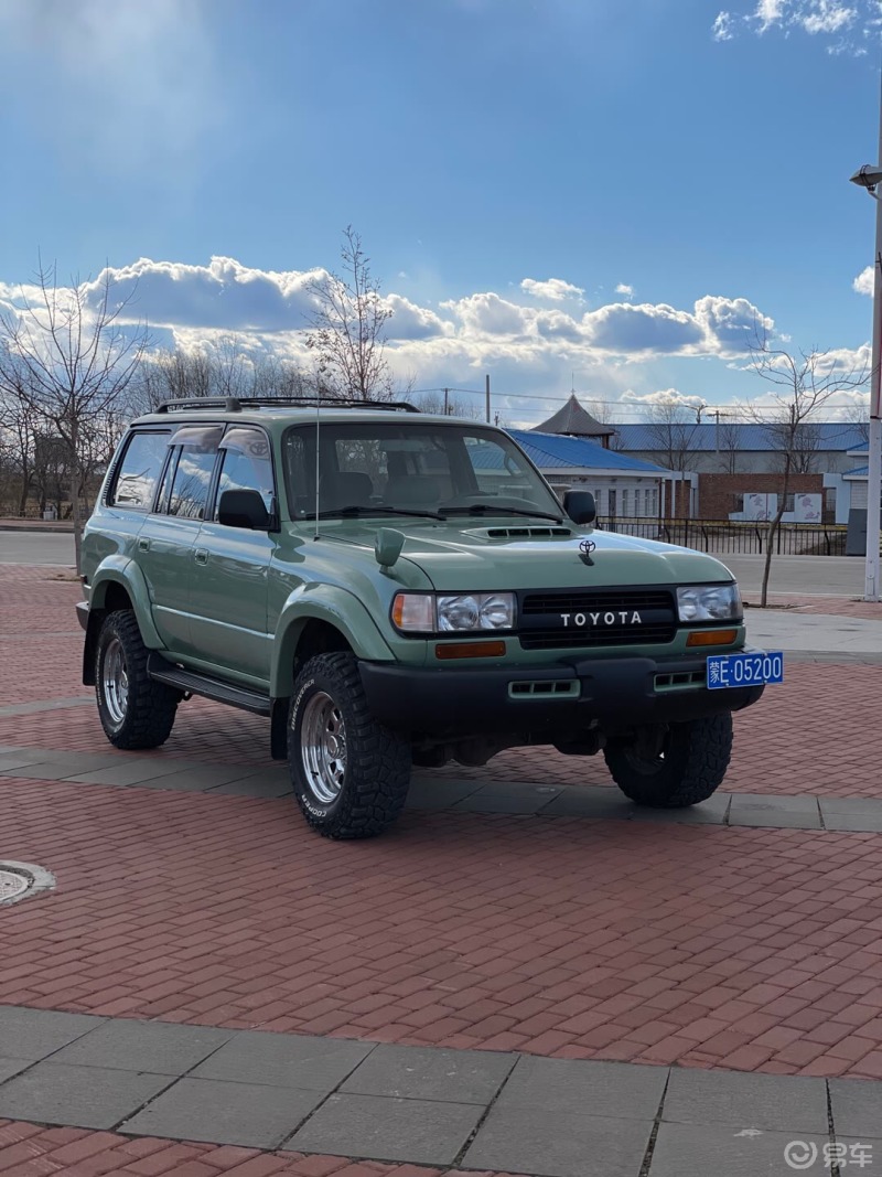 每日一帖经典的老车lc8095年美规版依然霸气十足性能稳定的硬派越野