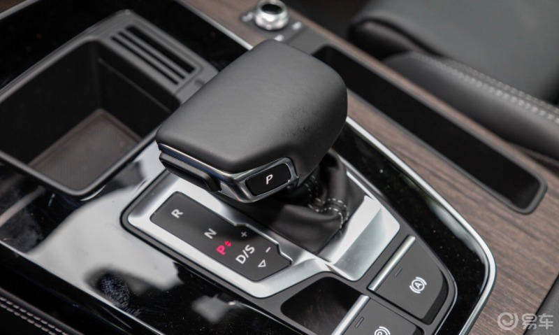 挑战全网最美爱车挡把# 奥迪q5l这个档把很好看的呀