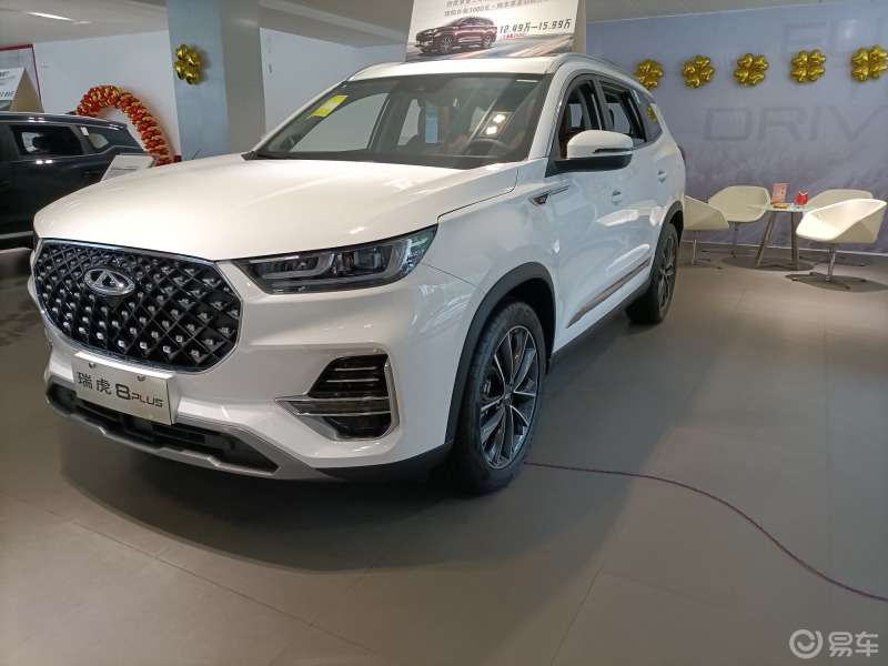 瑞虎8plus豪情版七座