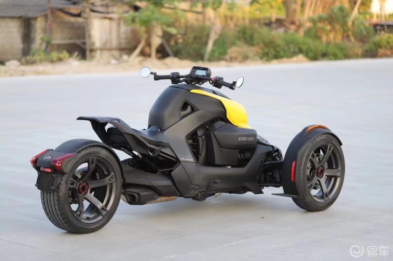 每日一帖# 2019年庞巴迪can-am ryker 蝎子,配置:自动离合器