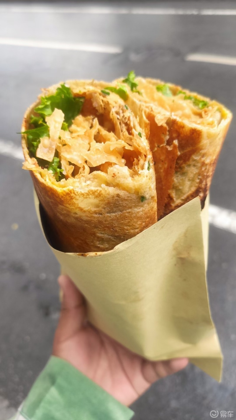 晒美食煎饼果子该有的样子外酥里脆