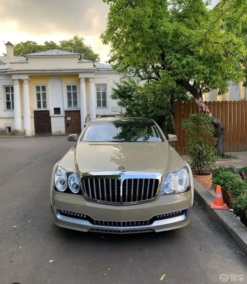 爱车最美角度迈巴赫57两门版全球100台限量但只生产了8台有2台在