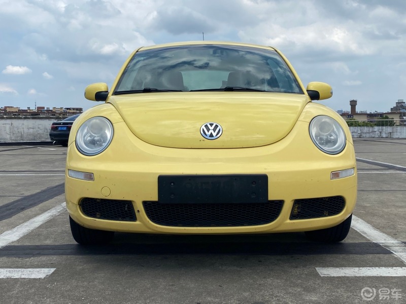 2011年大众甲壳虫一手私家车黄色16自动时尚小车精品车况首付1万开回