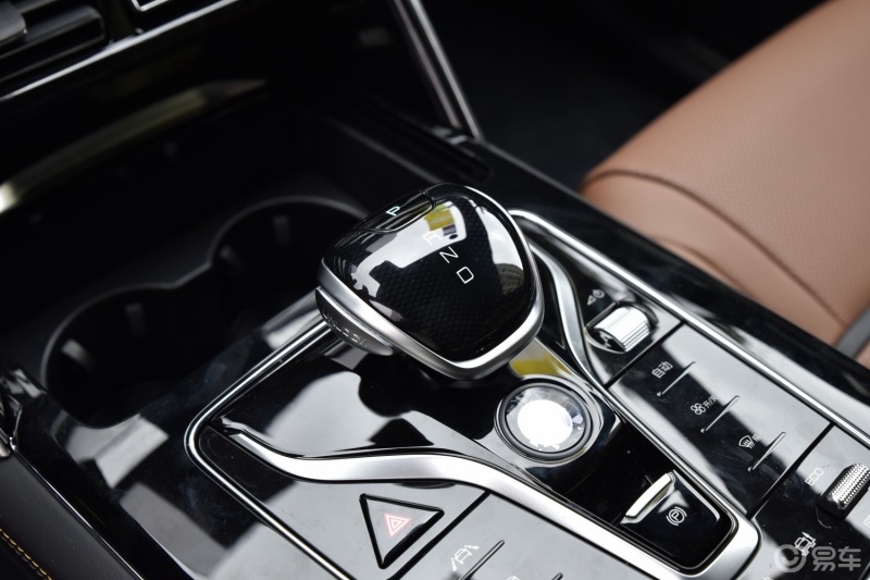 挑战全网最美爱车挡把#这款比亚迪唐电动汽车的车档把,设计的好,漂亮