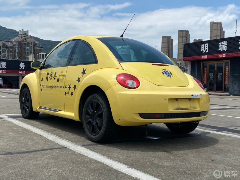 2011年大众甲壳虫一手私家车黄色16自动时尚小车精品车况首付1万开回