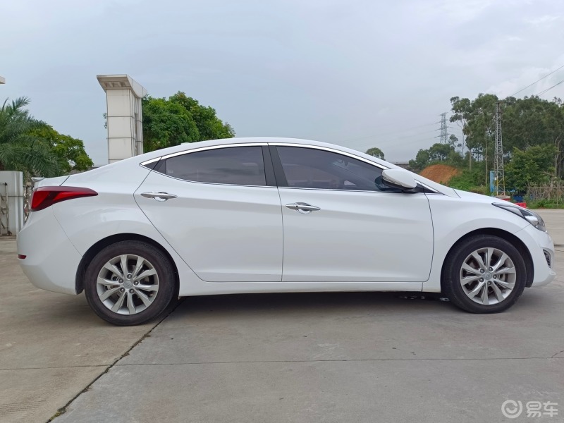 刚到店18年现代朗动16l自动尊贵版车况精品到位全车精品到每一个锣丝