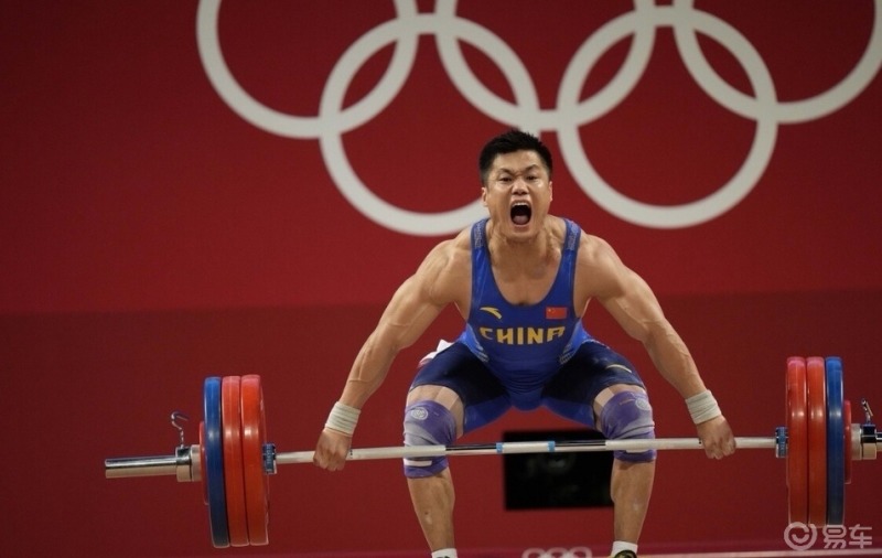 奥运健儿打call#昨天的男子举重81公斤级决赛中,中国队员吕小军以37