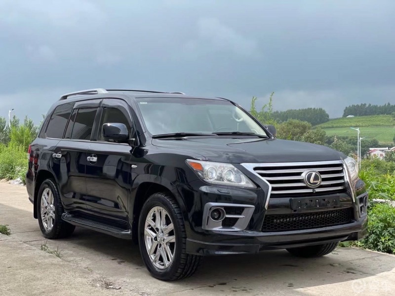 汽车生活豪华的经典570空间大配置豪华通过力极强能带你去任何地方的