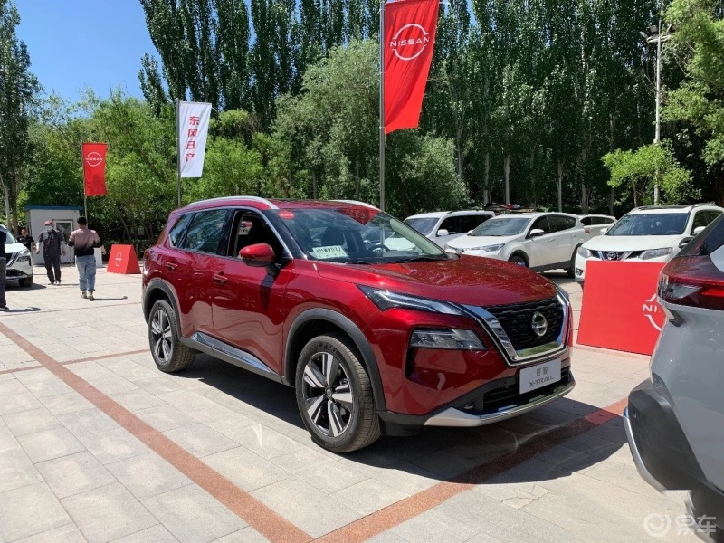 新款奇骏各种颜色你喜欢那款?