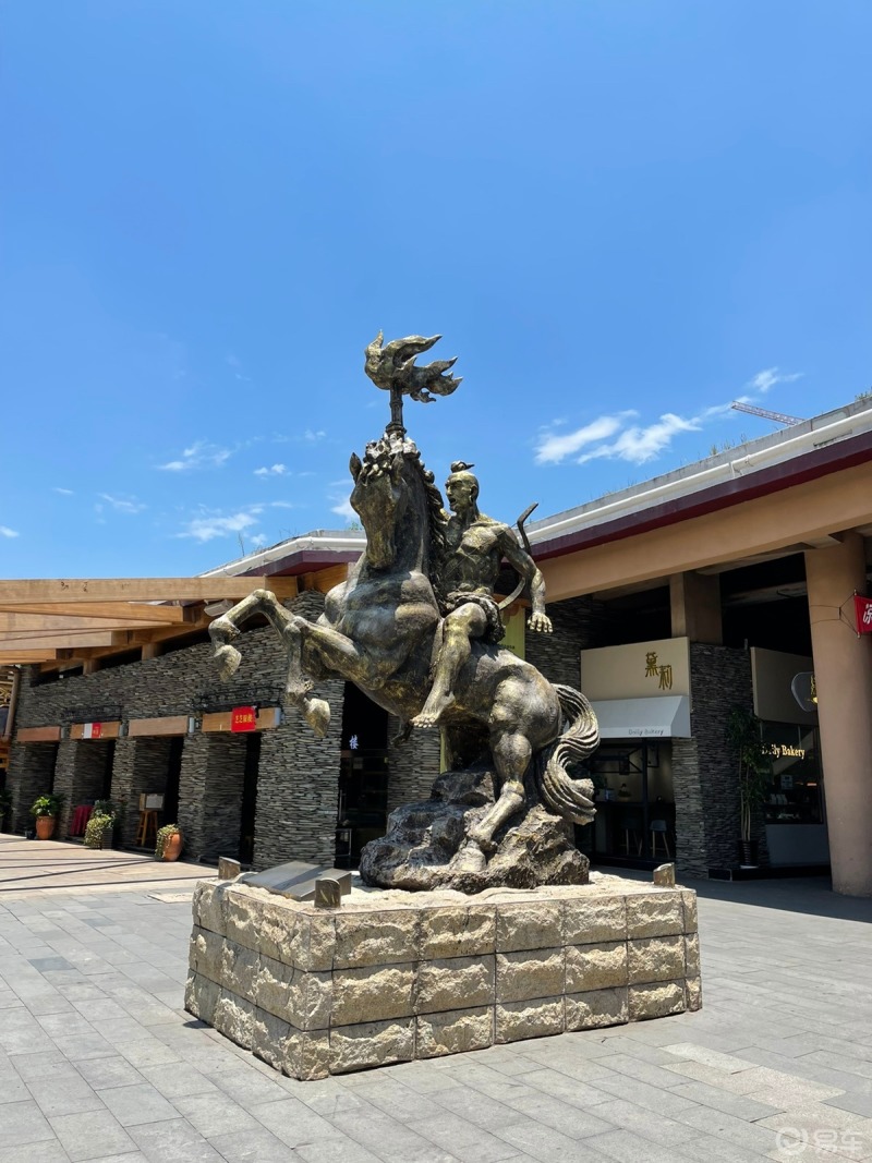 一路向北万里行四西昌火把广场