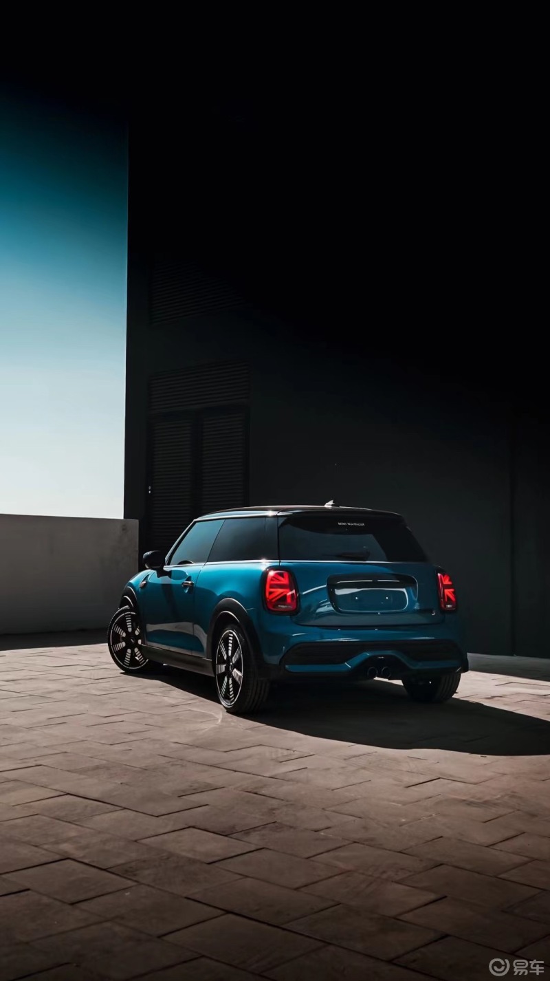 汽车生活mini拉古纳蓝20tsidewalk看着挺好看有点精致可