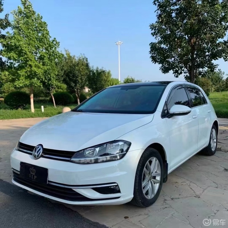 大众高尔夫14自动舒适版看着还不错白色的看着更整洁30天拍车挑战