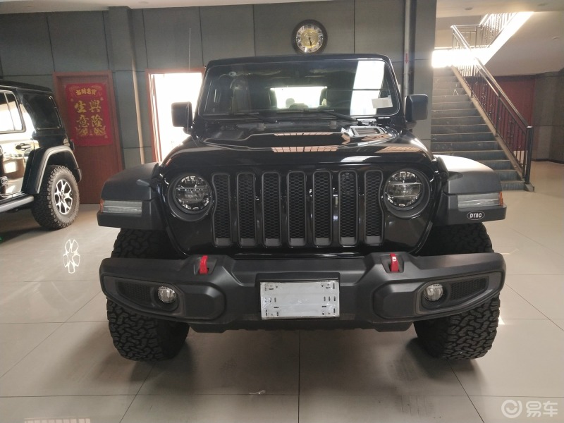 国六牧马人罗宾汉电动敞篷现车