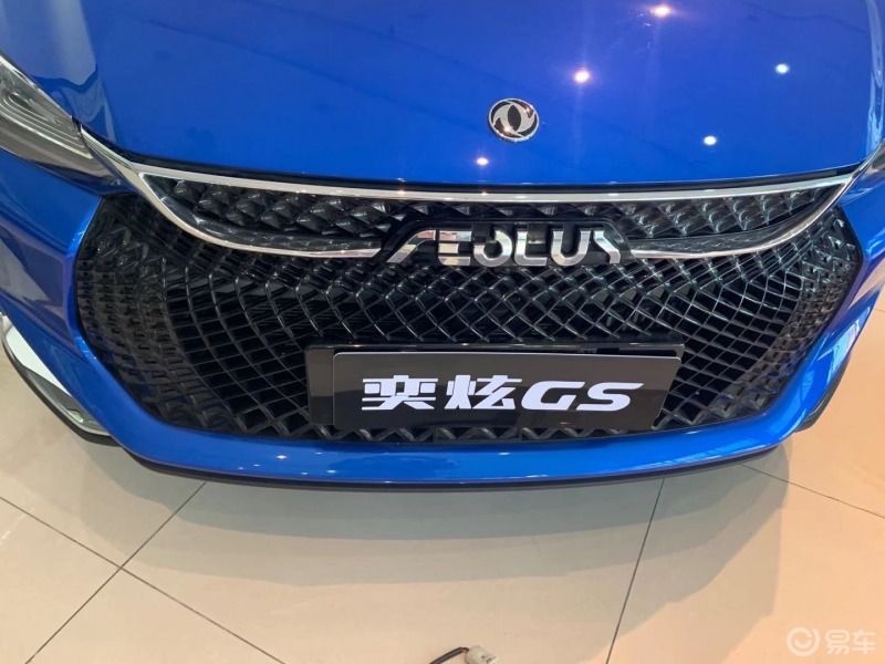 30天拍车挑战东风风神奕炫这款颜色很亮眼蓝色出众的个性风格