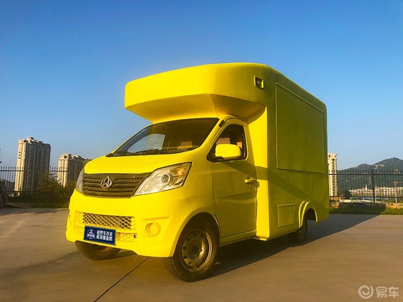 长安小房车出道,全车做了车身防爆装甲,街上最靓的仔