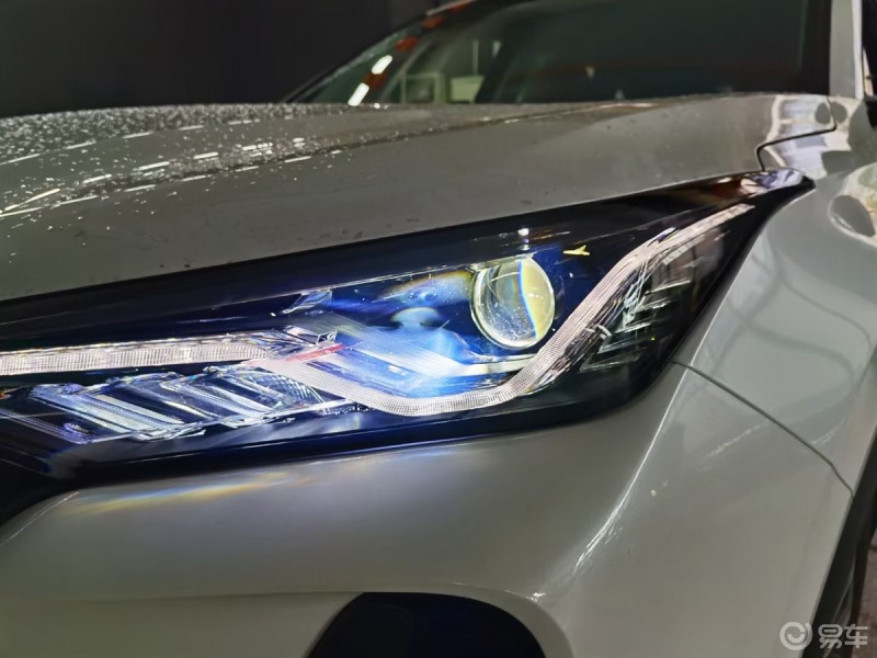 长安cs75plus车灯升级led大灯成都长安cs75plus全led大灯