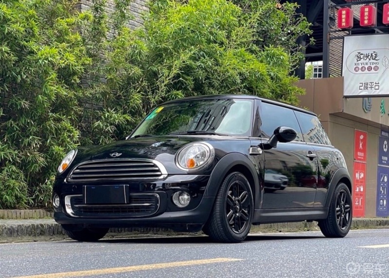 青春派[转圈]宝马mini 2012款 1.6l cooper baker st