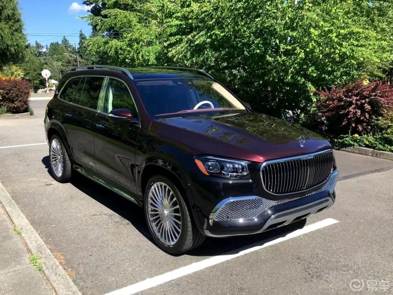 21款美版奔驰迈巴赫gls600黑红双拼玛奇朵米红内