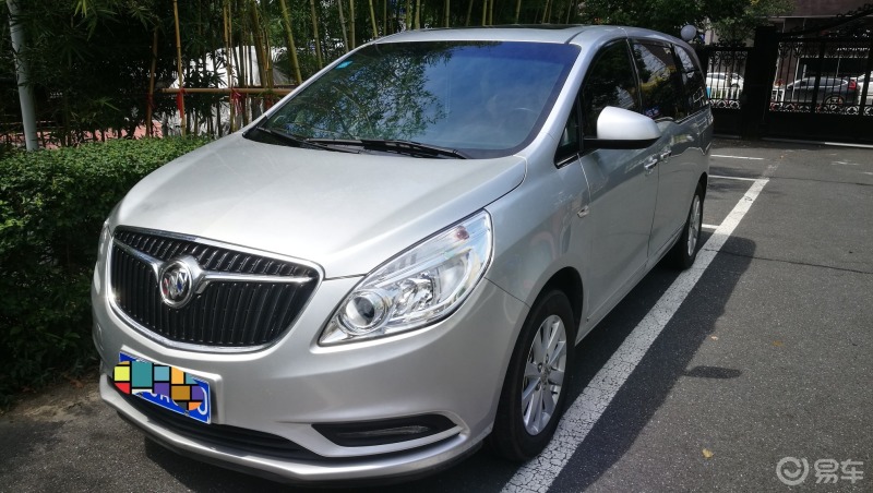 别克gl8大气有点加长的感觉