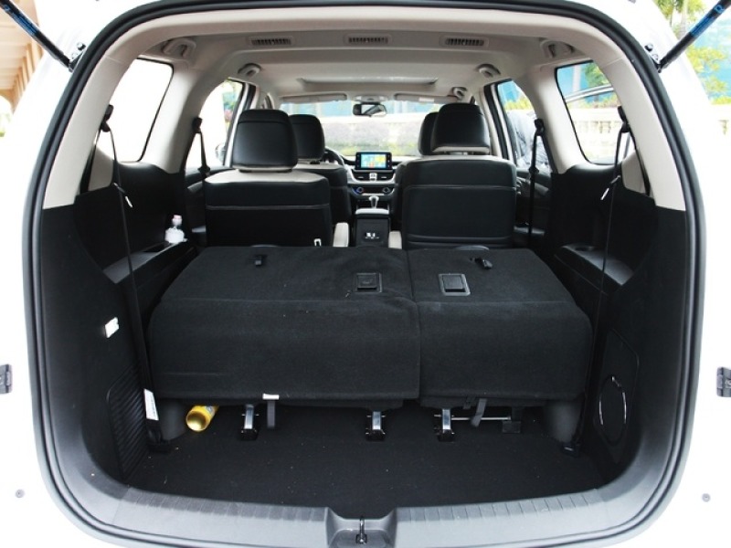 30天拍车挑战宝骏730是一款超级实用的家庭7座小商务既可以了拉人还