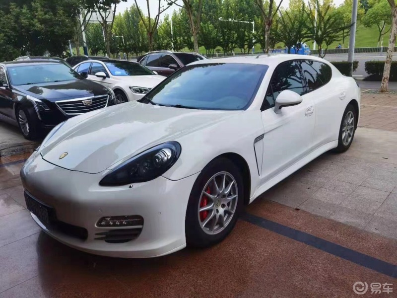 11年保时捷帕拉梅拉4