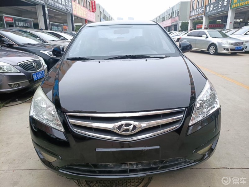 10年现代悦动房产评估师一手开下来平时上班代步用公里数97万车子保养