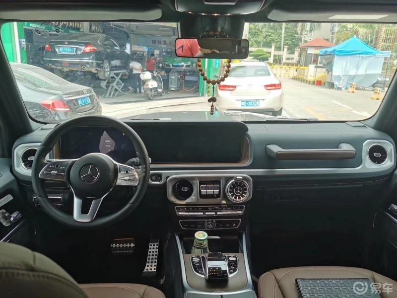 福建车主随手拍奔驰大g标志性副驾大扶手00